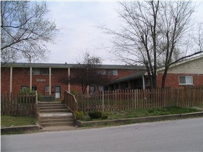 Building Photo - University Apartments