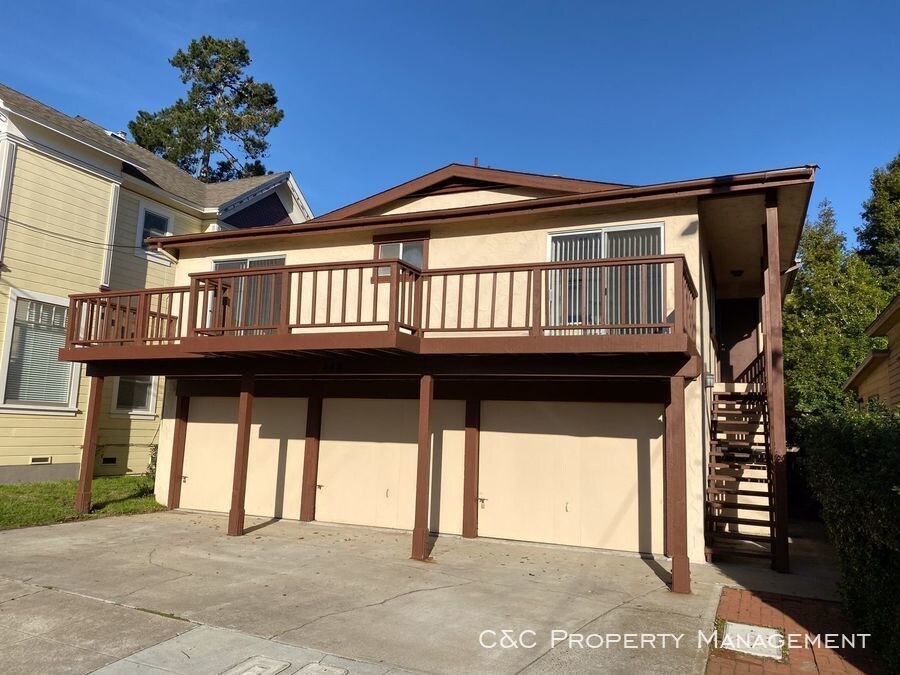 Primary Photo - Charming 2 Bedroom Apartment Near Downtown PG