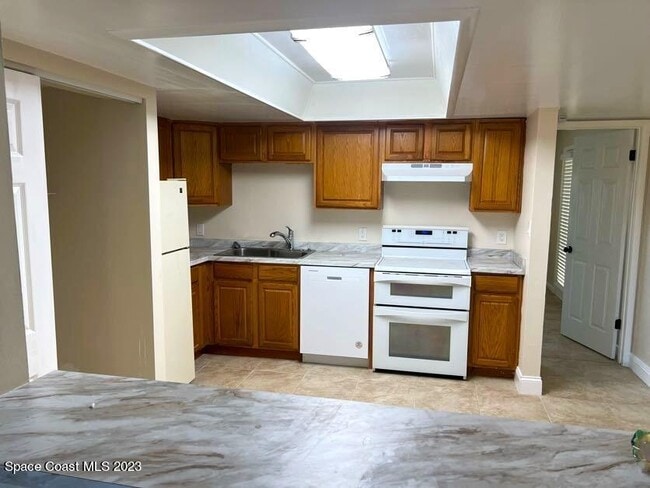 Foto del edificio - 1515 Huntington Ln