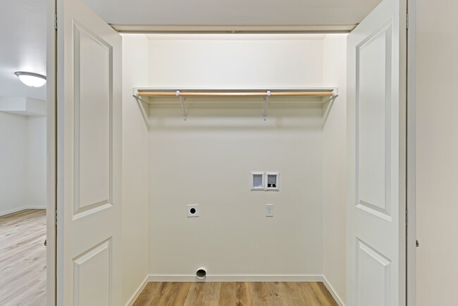 Foto del edificio - 942 NE Spitzenburg St