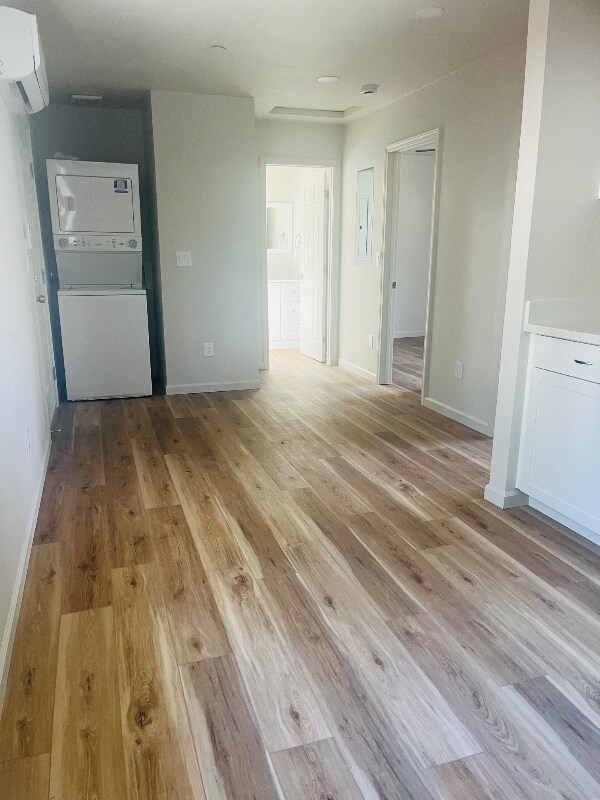 Building Photo - 720 El Vecino Ave