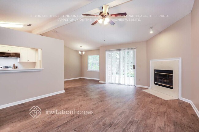 Foto del edificio - 11769 Mountain Ash Rd E