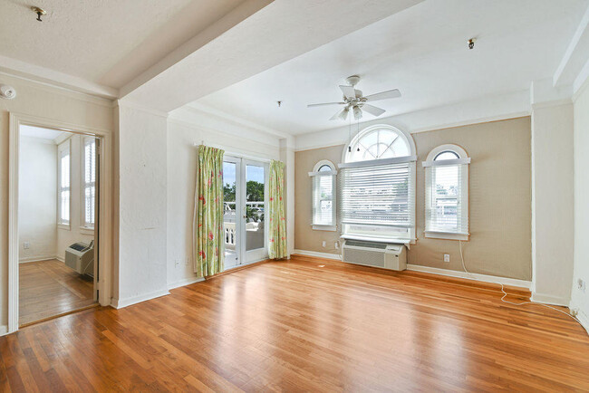 Foto del edificio - 235 Sunrise Ave