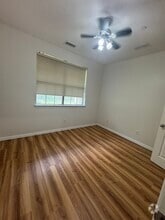 Building Photo - 1355 Chase Ln