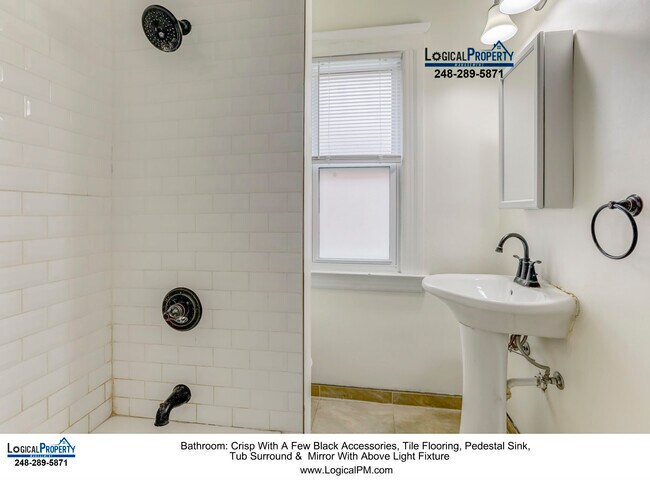Foto del edificio - Midtown 3 Bed HUGE BRICK Upper Flat Privat...
