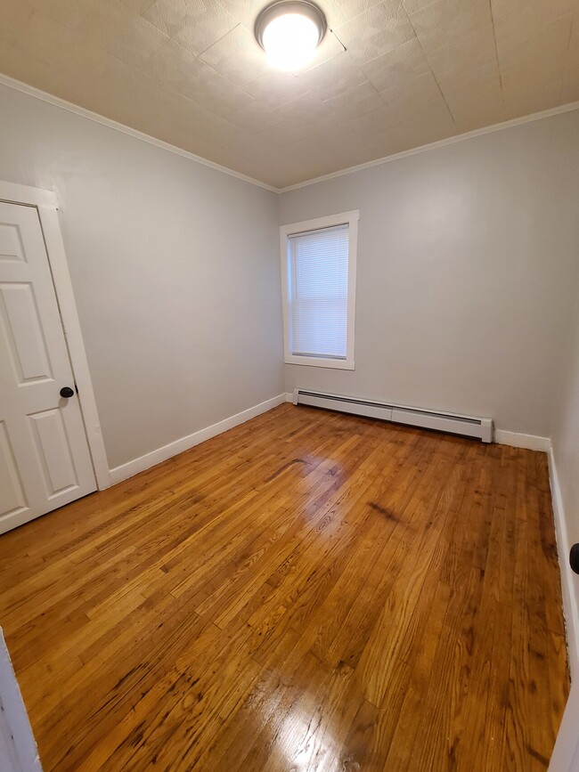 Building Photo - 32 Quequechan St