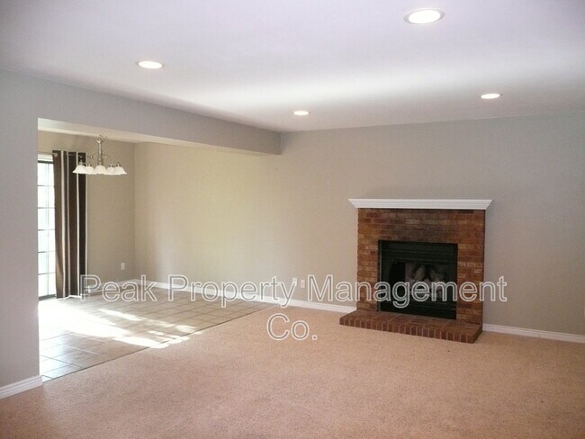 Foto del edificio - 2013 Lexington Ct