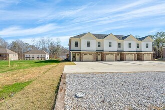 Building Photo - 2128 Downs Way