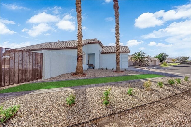 Building Photo - 4016 Angel Face St