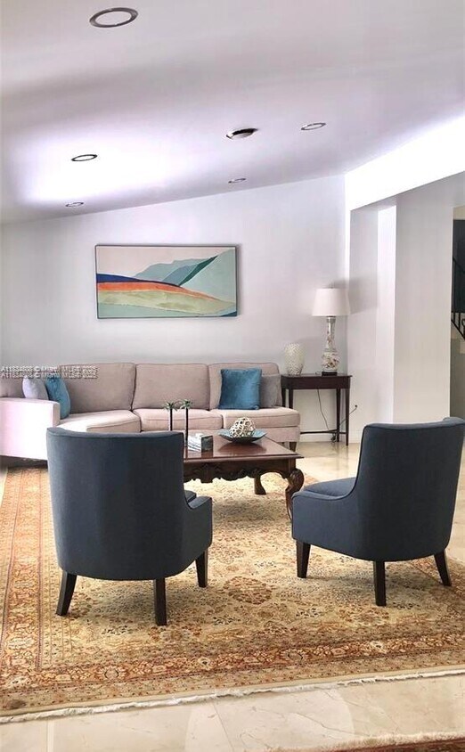 Foto principal - 9811 SW 96th St