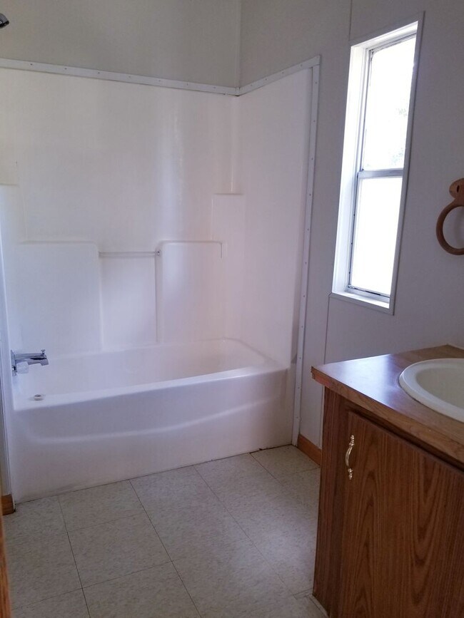 Foto del edificio - 3/2 mobile home in Elmendorf, TX