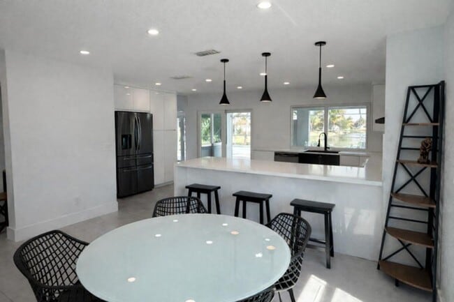 Foto del edificio - 149 Ponce De Leon St