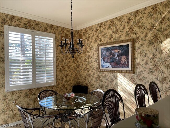 Foto del edificio - 3555 Laurel Greens Ln N