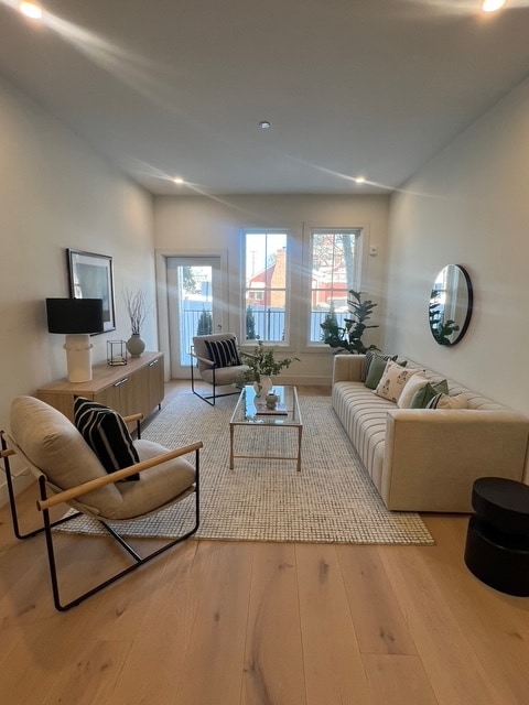 Foto del edificio - 105 Sea St