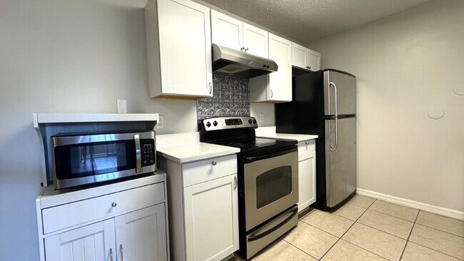 Foto del edificio - 3960 Oak Trail Run