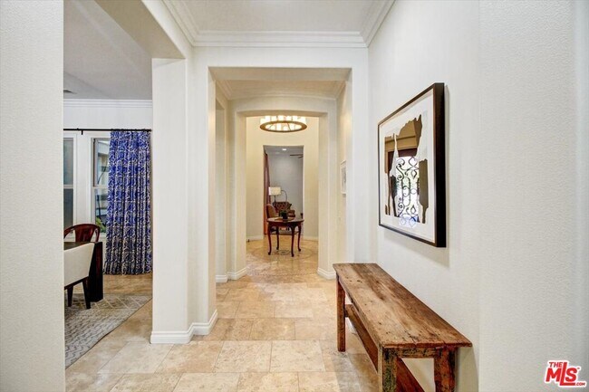 Foto del edificio - 2860 Dewdrop Pl