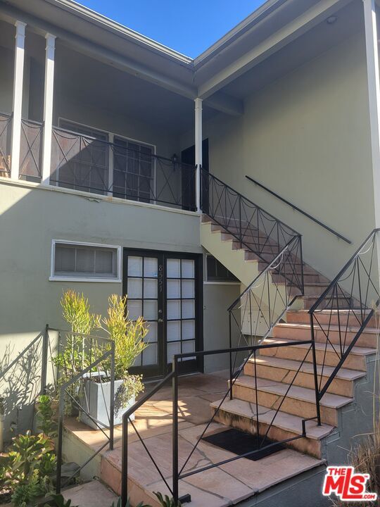 Primary Photo - 8551 Holloway Dr