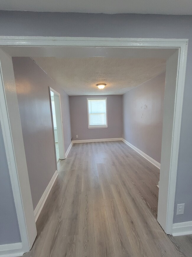 Building Photo - 3242 Westmont Ave