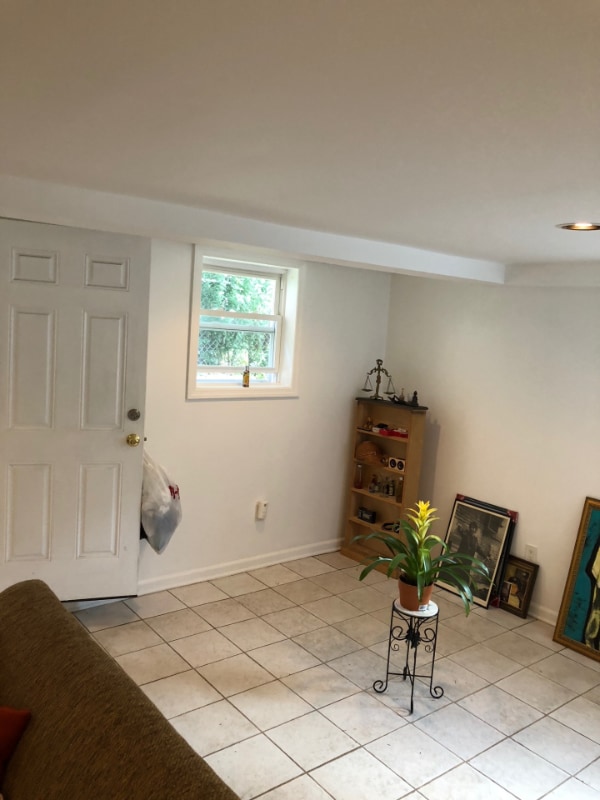 Building Photo - 90-22 70th Dr