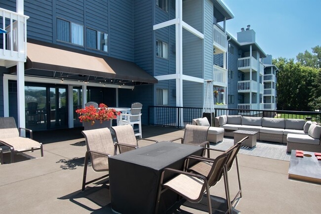 Foto del edificio - The Views of Minnetonka