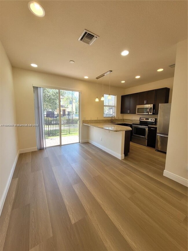 Building Photo - 6959 Long Pine Cir