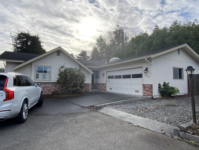 Building Photo - 2808 Harrison Ave