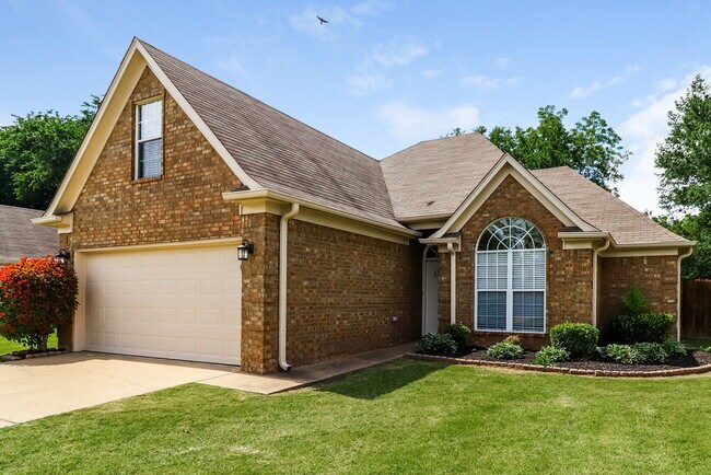 Foto del edificio - 105 Clay Hills Dr