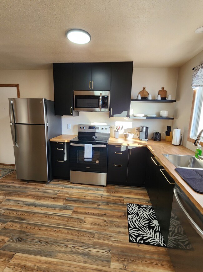 Building Photo - 4-plex