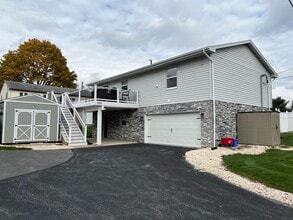 Building Photo - 2103 Circleville Rd