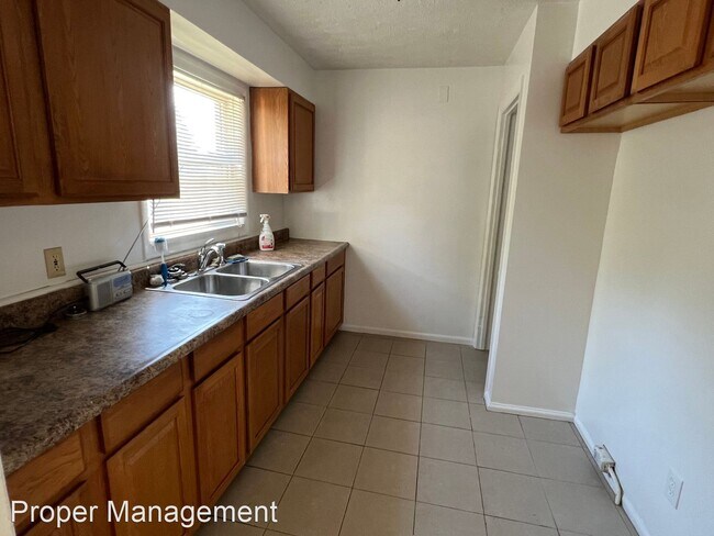 Building Photo - 2 br, 1 bath House - 1619 Princeton Dr