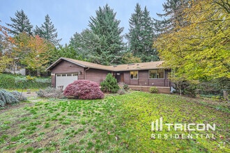 Building Photo - 5 Lapsley Dr
