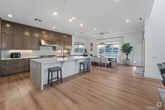 Building Photo - 27363 Dialogue Wy