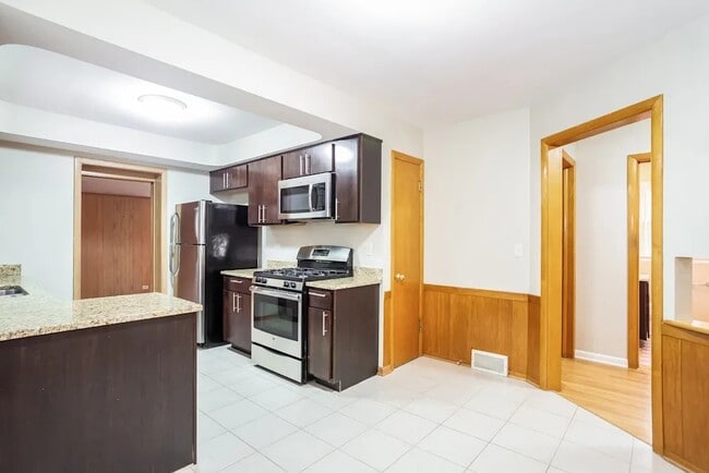 Foto del edificio - 8126 N Octavia Ave