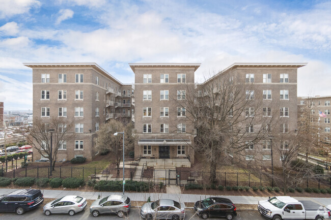 Foto del edificio - Wardman Court