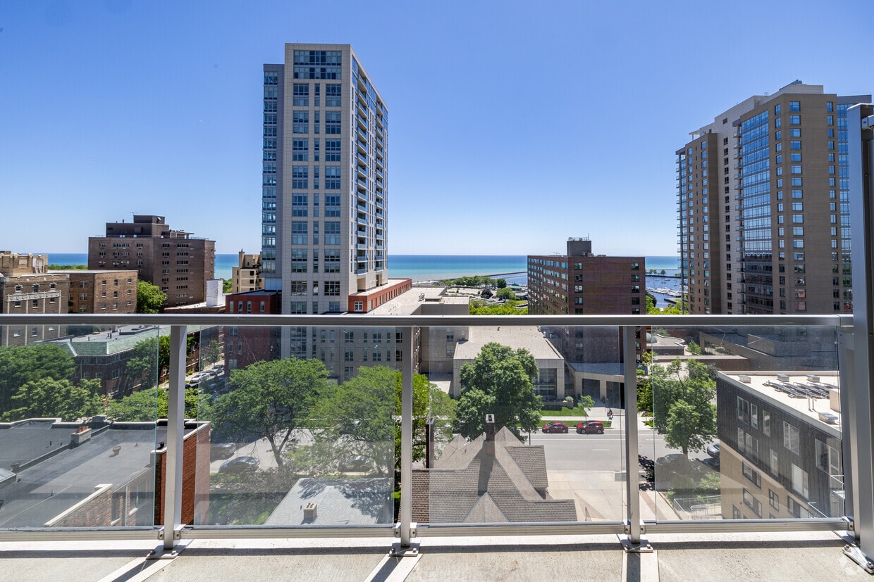 Urbanite - 1840 N Farwell Ave Milwaukee, WI 53202 | Apartments.com