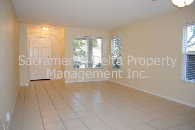 Building Photo - 5218 Alderberry Way