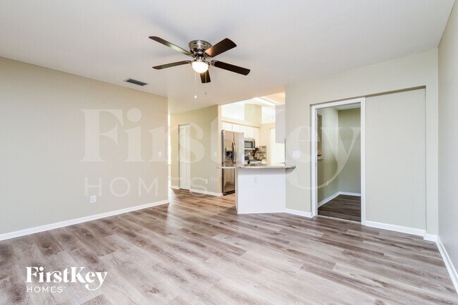 Foto del edificio - 3330 SW 27th Ave