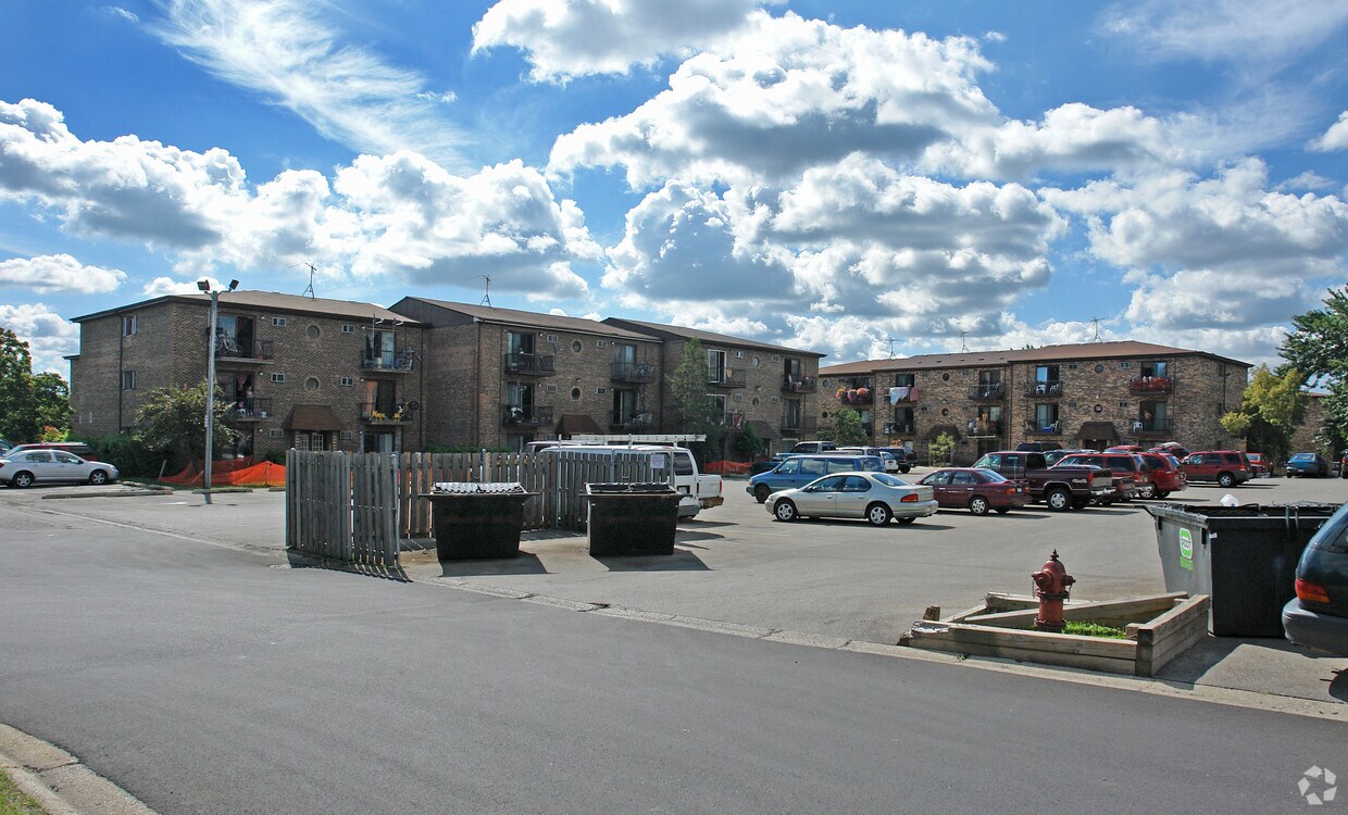 Foto del edificio - 1956 Green Ln