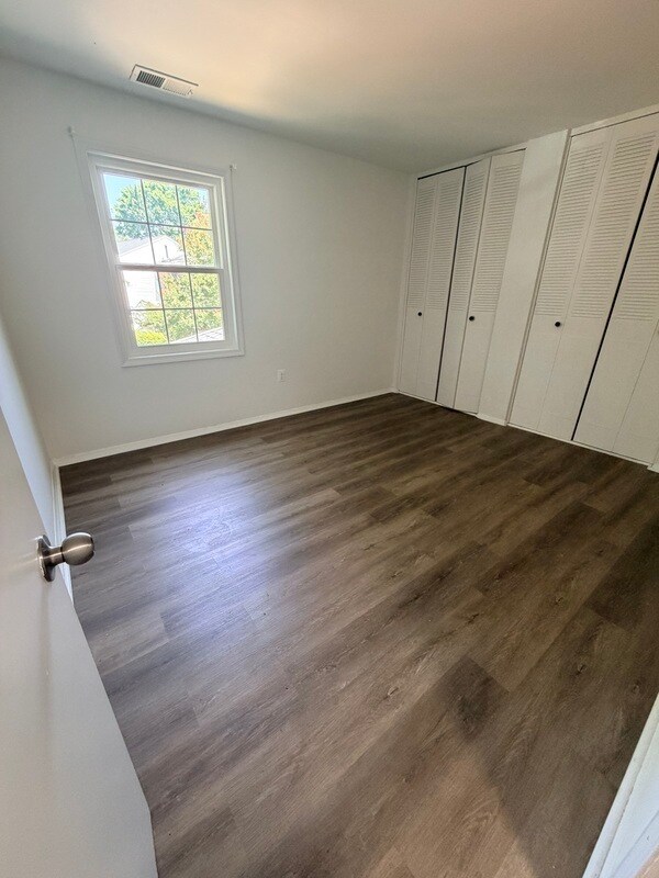 Foto del edificio - 39 Rock Garden Ln