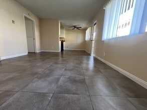 Building Photo - 5535 Ackerfield Ave