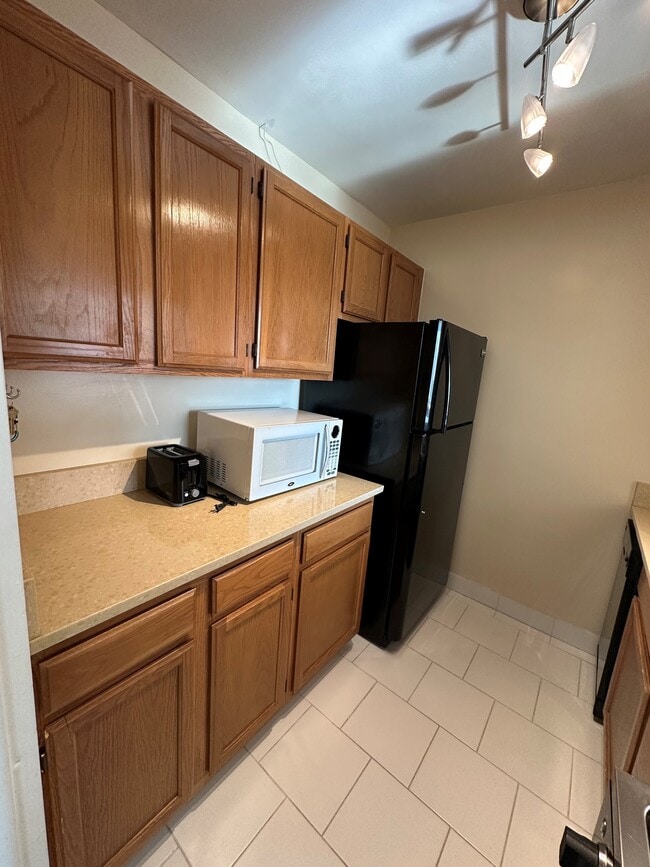 Building Photo - 1121 Arlington Blvd