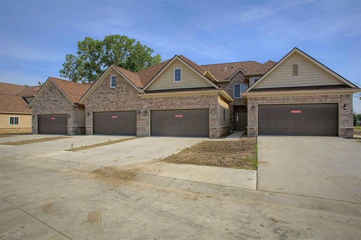 16675 Savor Ln, Clinton Township, MI 48035 Condo for Rent in Clinton