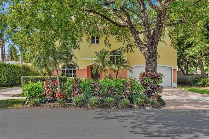 Foto principal - 1634 NE 5th Ct