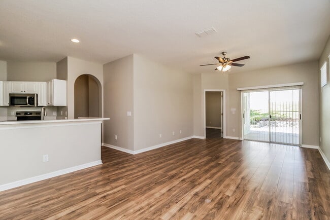 Building Photo - 1237 Kellogg Dr