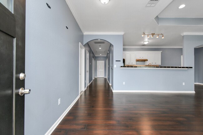 Foto del edificio - 9006 Ledge St