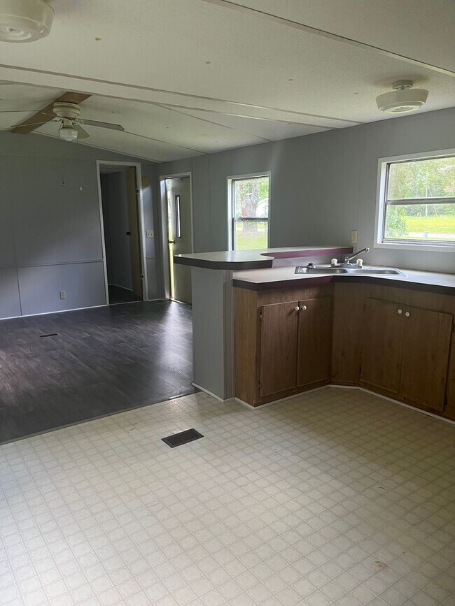 Foto del edificio - Charming 2-Bedroom Home in Midway - Available for Rent