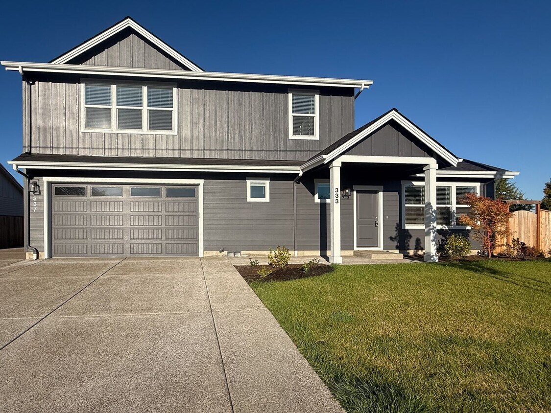 Foto principal - 333-337 SE Fir Villa Rd