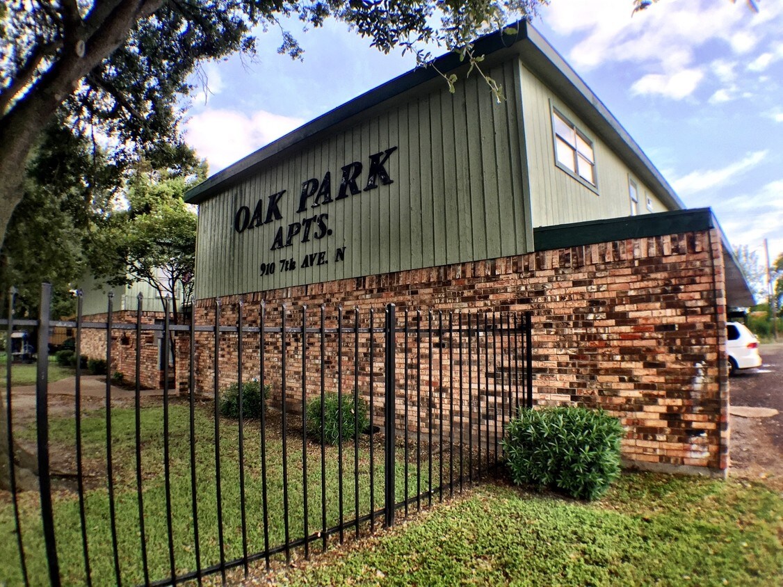 Foto principal - Oak Park Apartments