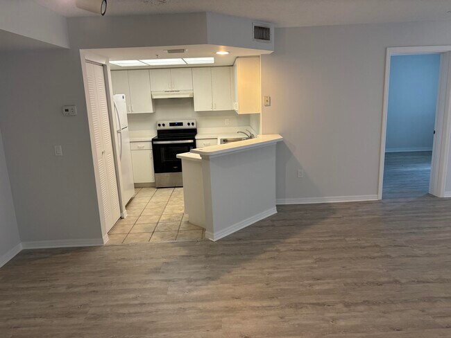 Foto del edificio - 4163 N Haverhill Rd