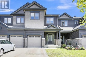 Building Photo - 170 Wabikon Cres